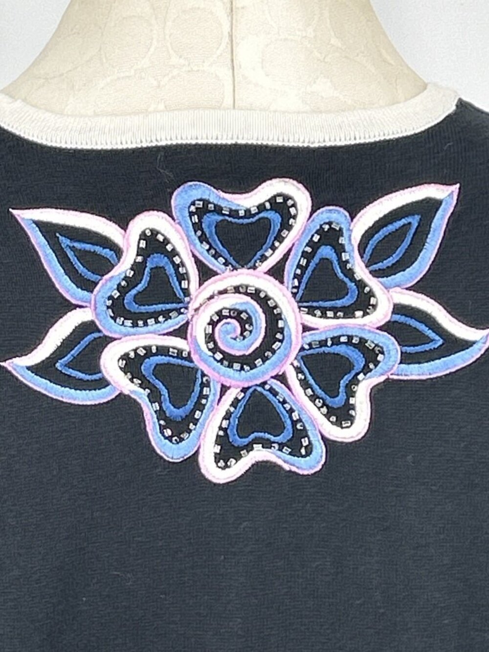 Bob Mackie Wearable Art Cardigan Sz S Sweater Black Embroidered Cut Out - Picture 6 of 7
